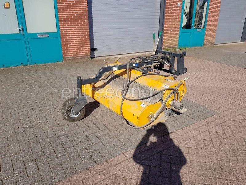 Rolbezem Giant Shovel