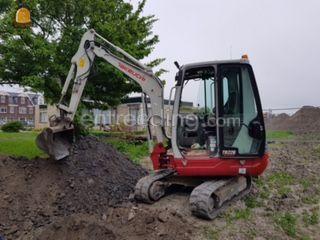 Takeuchi TB228