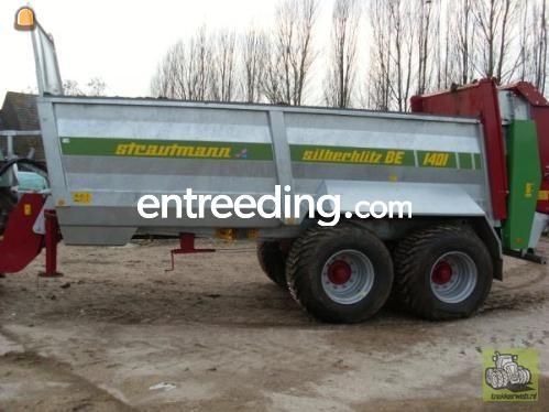 John Deere + Compost strooier