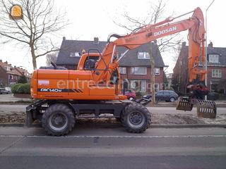 Doosan DX 140 Omgeving Lisse