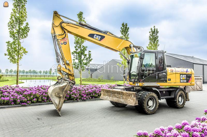 Caterpillar 318 D
