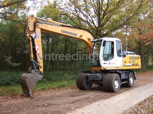 Liebherr 900
