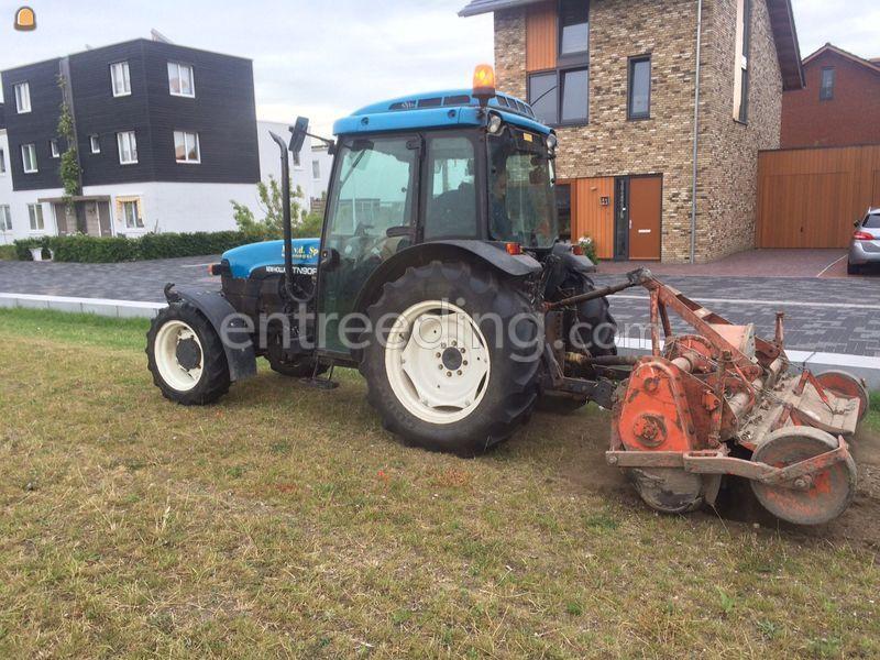 New Holland TN90F