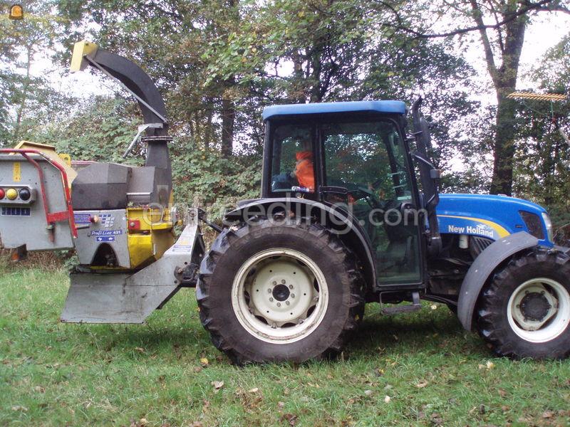 New Holland TND85A