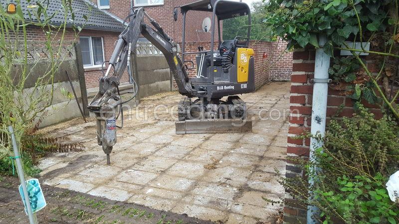 Uitbreken van verhardingen